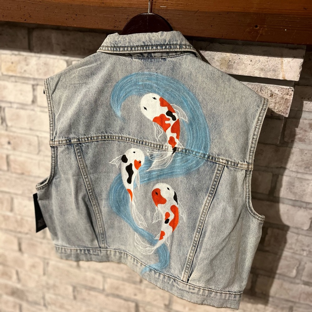 Custom Painted Koi Fish Women’s Denim Jean Jacket Vest Wild Fable New w Tags‎